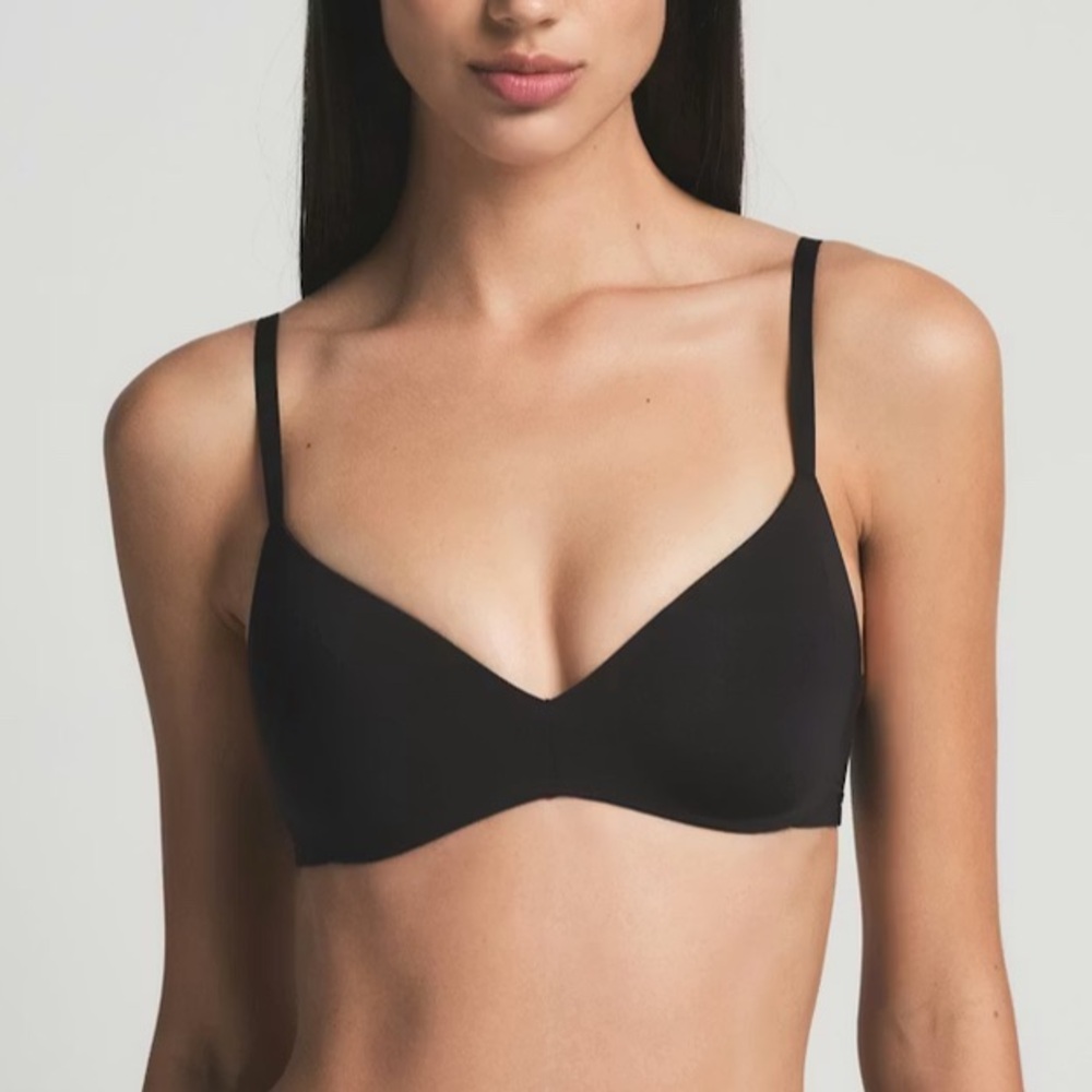 SKIMS NWT Wireless Form Push-Up Plunge Bra 38B *Onyx